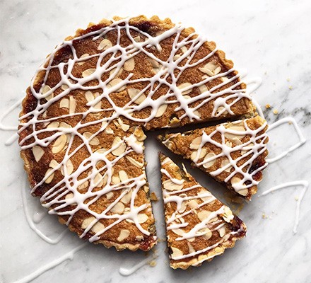 Bakewell tart Bakewell tart with two slices cut out