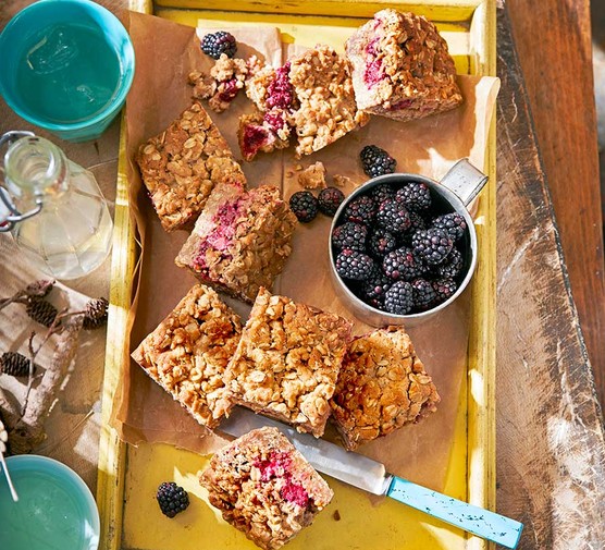 Blackberry & hazelnut crumble flapjack squares