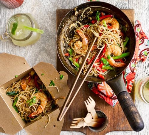 Chinese recipes Signapore noodles with prawns