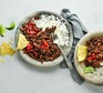 Slow cooker chilli con carne Slow cooker chilli con carne served on two plates