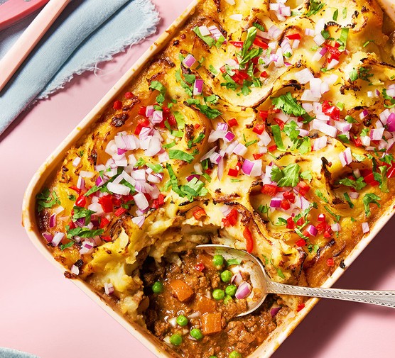 Spiced cottage pie in a baking dish